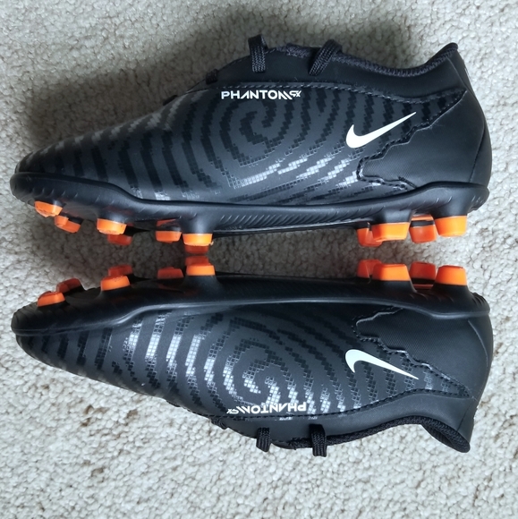 Nike Soccer Cleats Jr Phantom GX club FG/MG - Picture 7 of 10